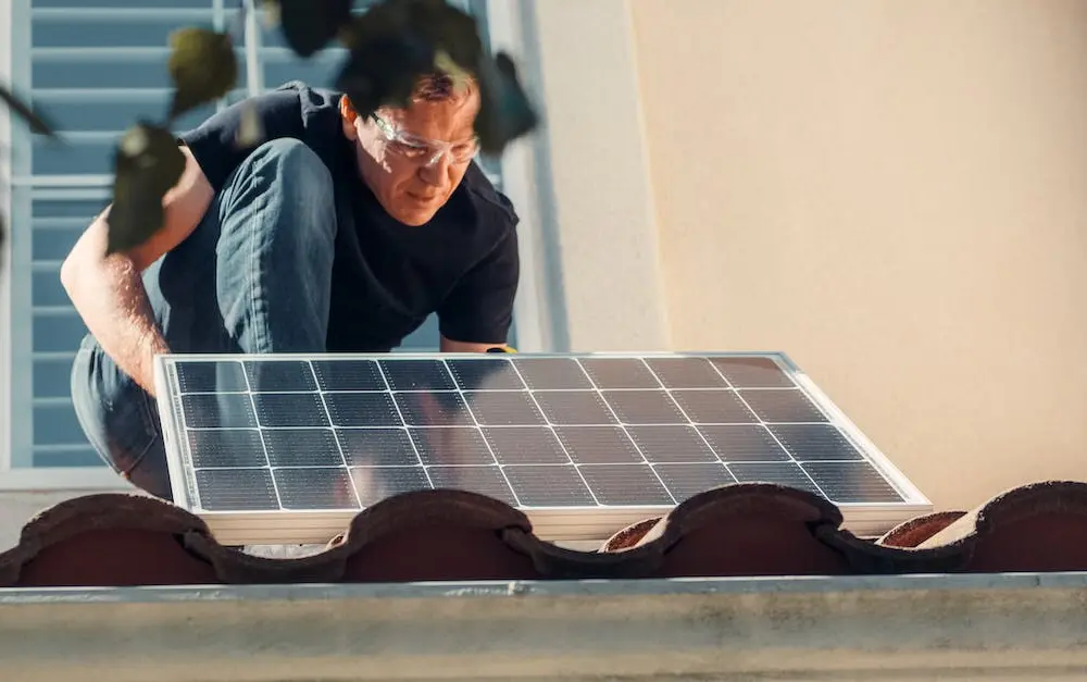  Ile kosztuje fotowoltaika w 2023? Sprawdź cenę paneli PV i koszt instalacji 1kW