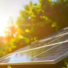 Inwestycja w domową elektrownię słoneczną może przynieść niespodziewane korzyści. Columbus robi rewolucję w prosumpcji